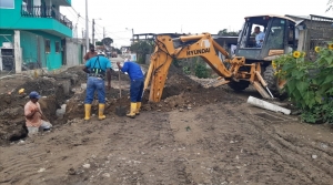 Anillo vial en Atacames sobrepasa 80 por ciento de ejecuci&oacute;n