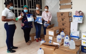 Presidenta de la Unidad de Acci&oacute;n Social del GAD Atacames realiz&oacute; entrega de kits de bioseguridad